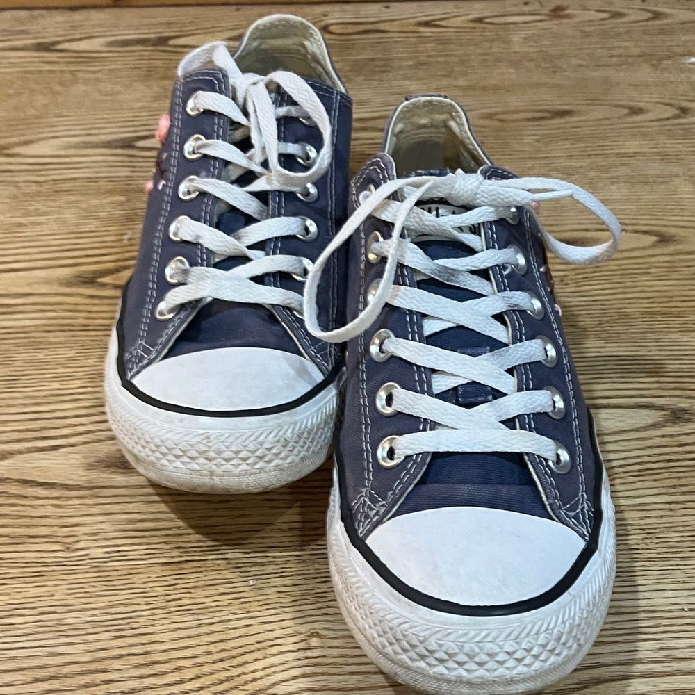 Embroidered Converse - Picture 6 of 6